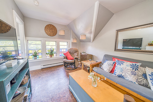 8066